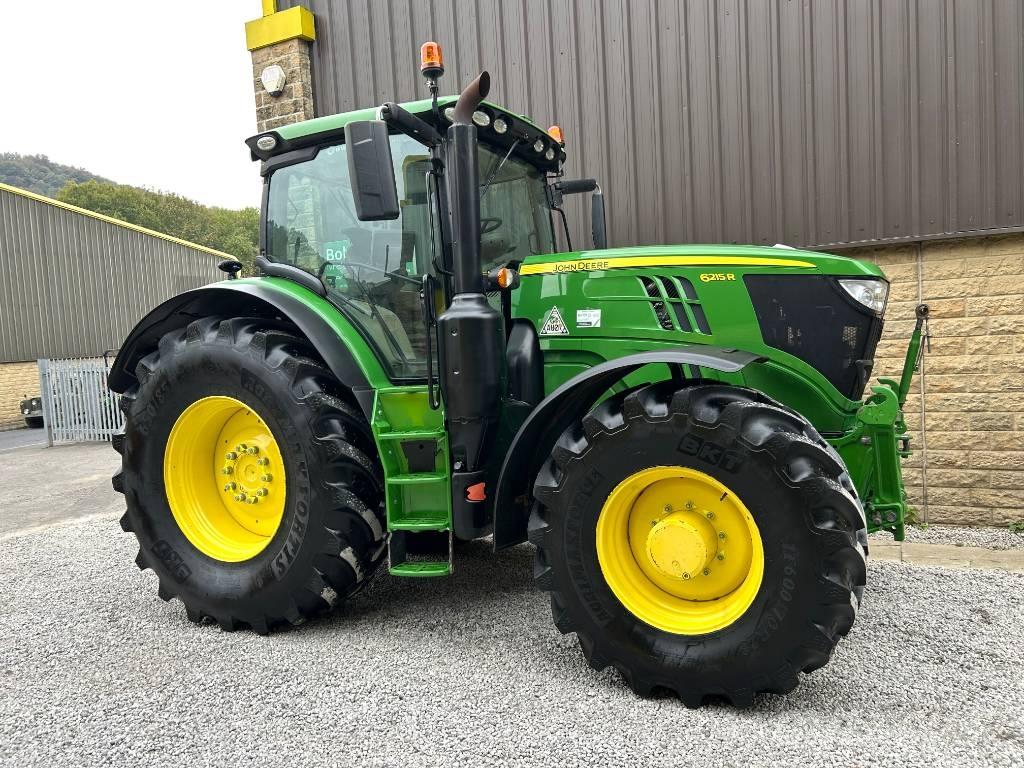 John Deere 6215R Traktoren