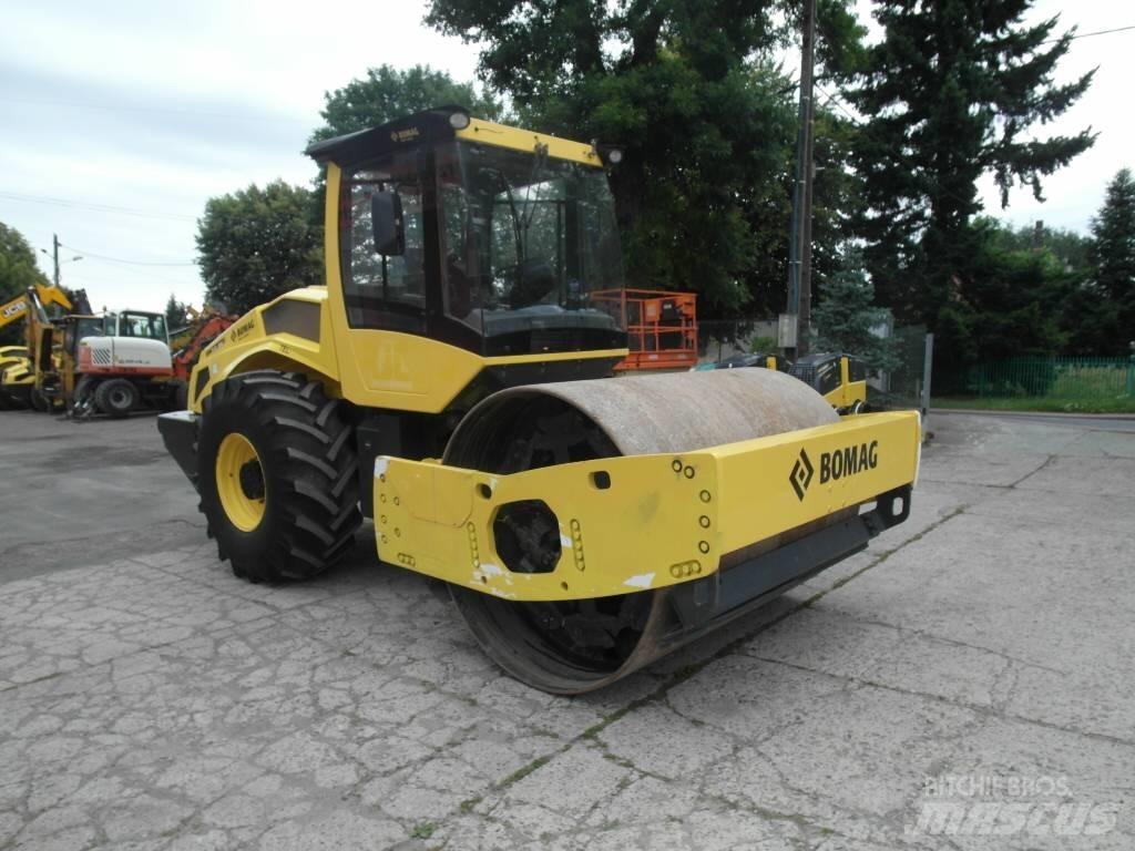 Bomag BW 213 DH-5 Walzenzüge