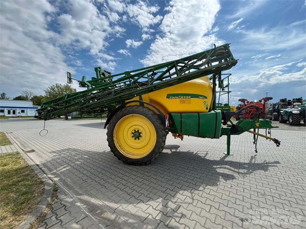 John Deere 740i Anhängespritzen
