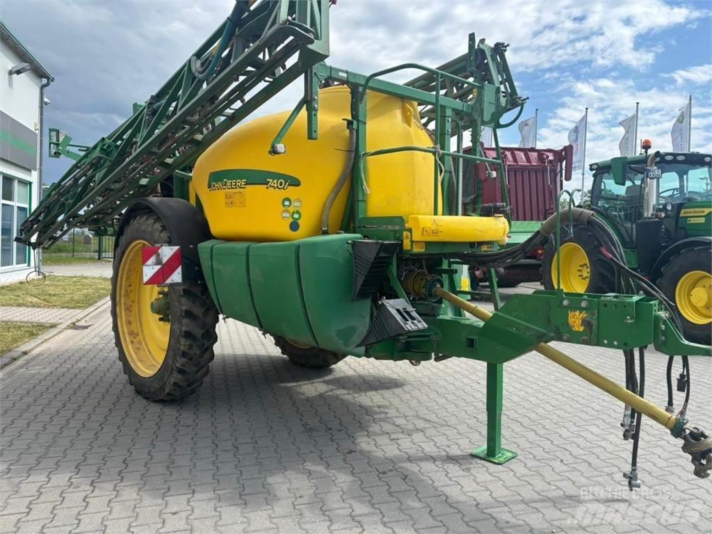 John Deere 740i Anhängespritzen