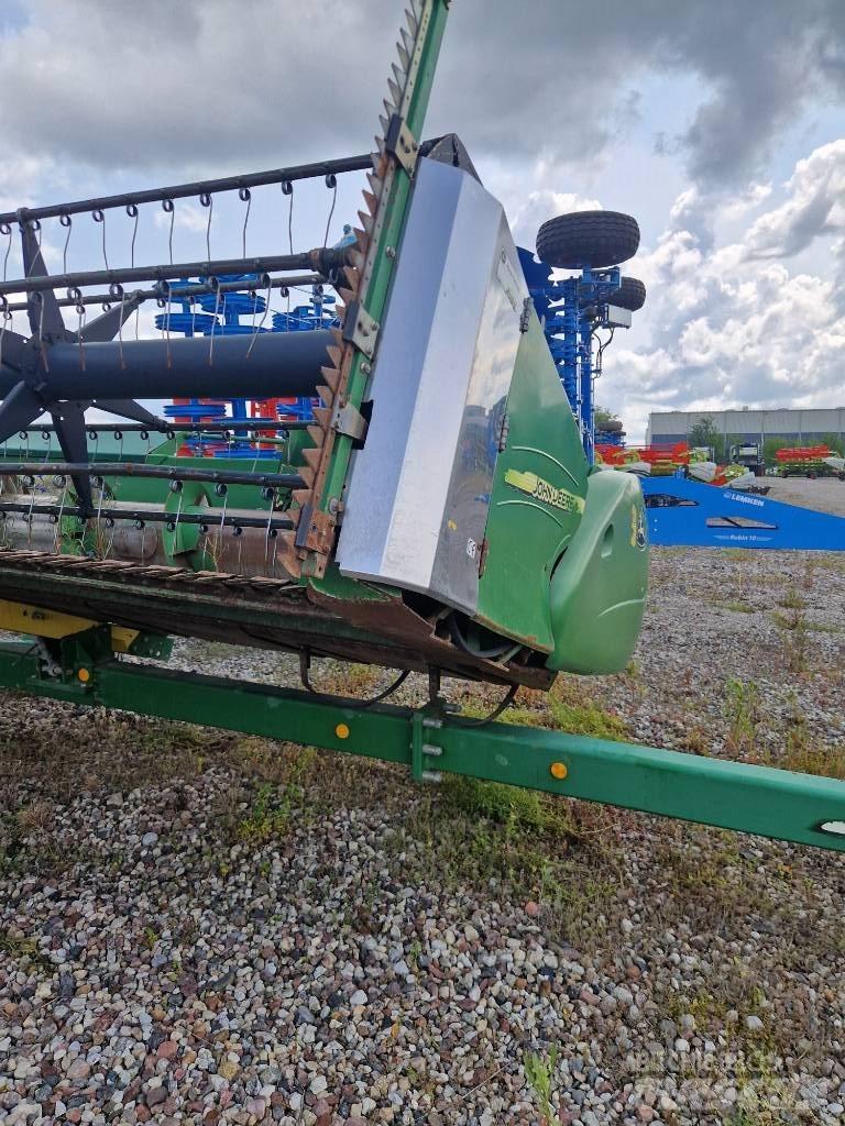 John Deere T670 Mähdrescher