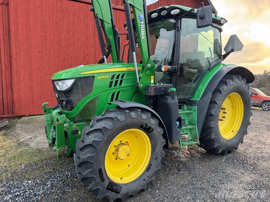 John Deere 6130 R Traktoren