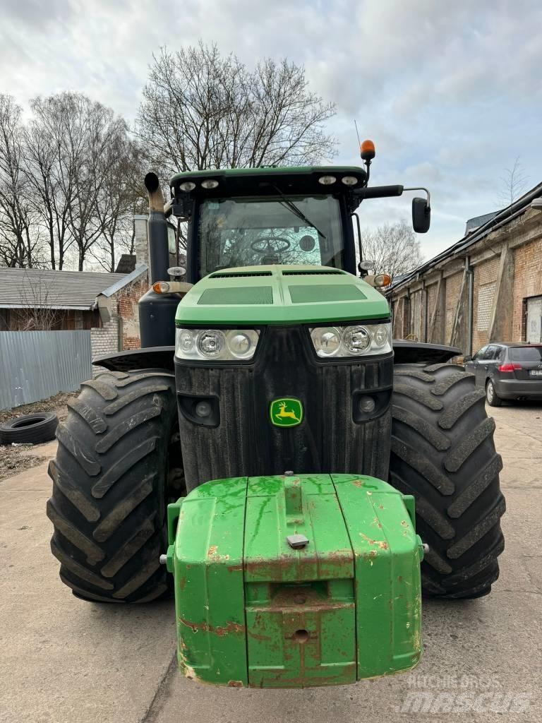 John Deere 8285 R Traktoren