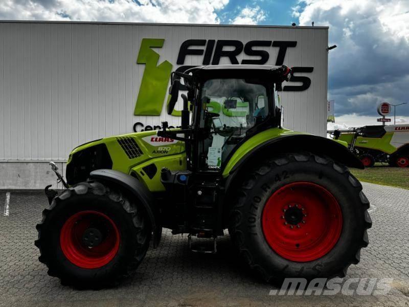 CLAAS AXION 870 Traktoren