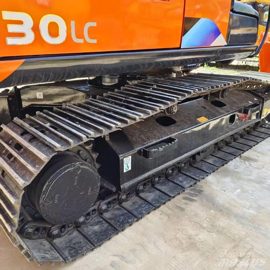 Hitachi ZX 130 Raupenbagger