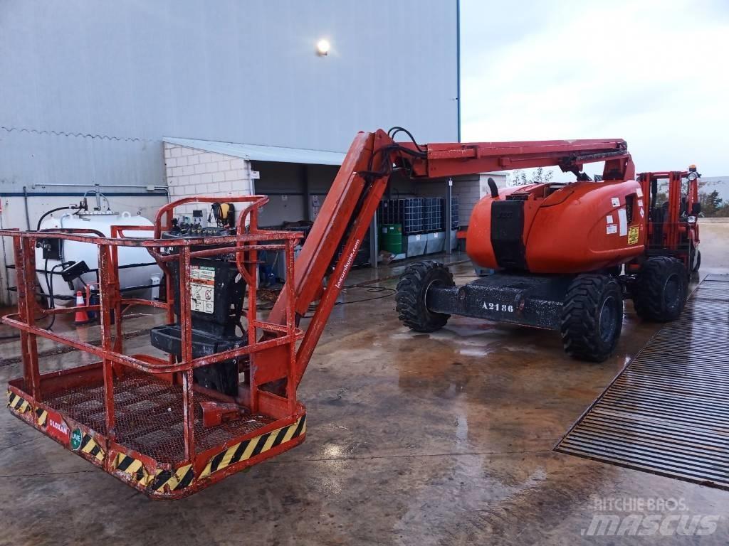 JLG 600 AJ Gelenkteleskoparbeitsbühnen