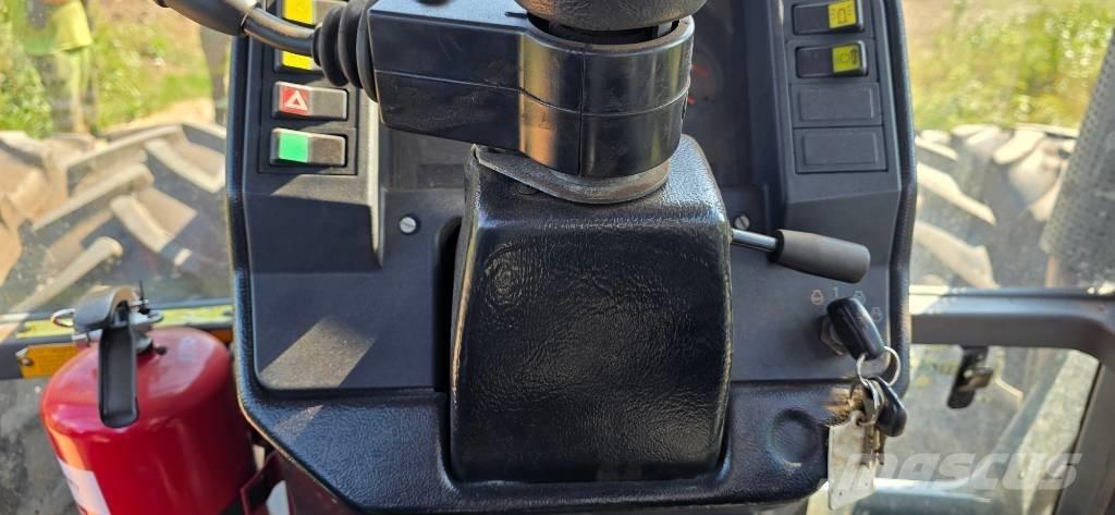Valmet 8750 Traktoren