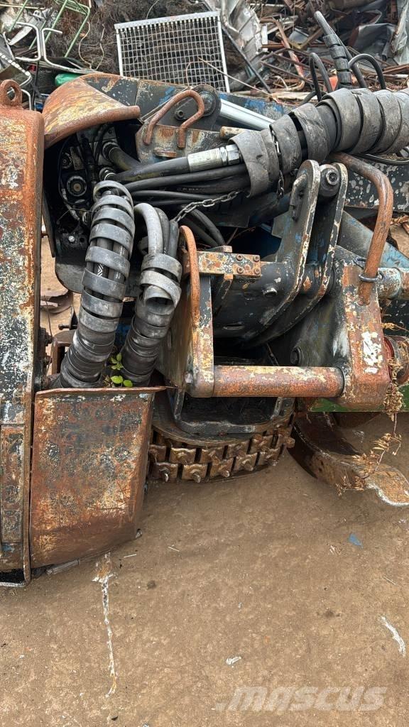 Volvo 34 Schneidwerke