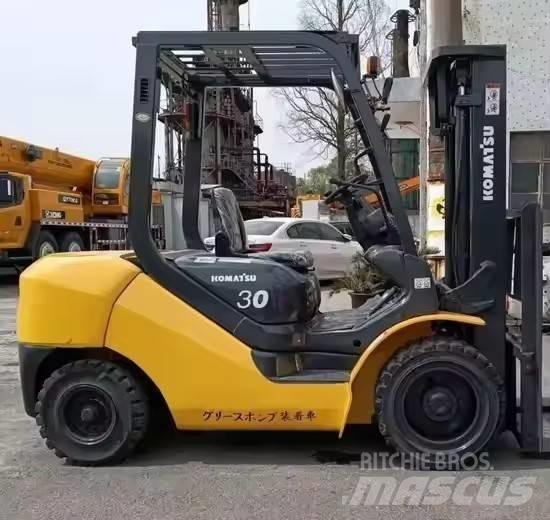 Komatsu 30 Diesel heftrucks