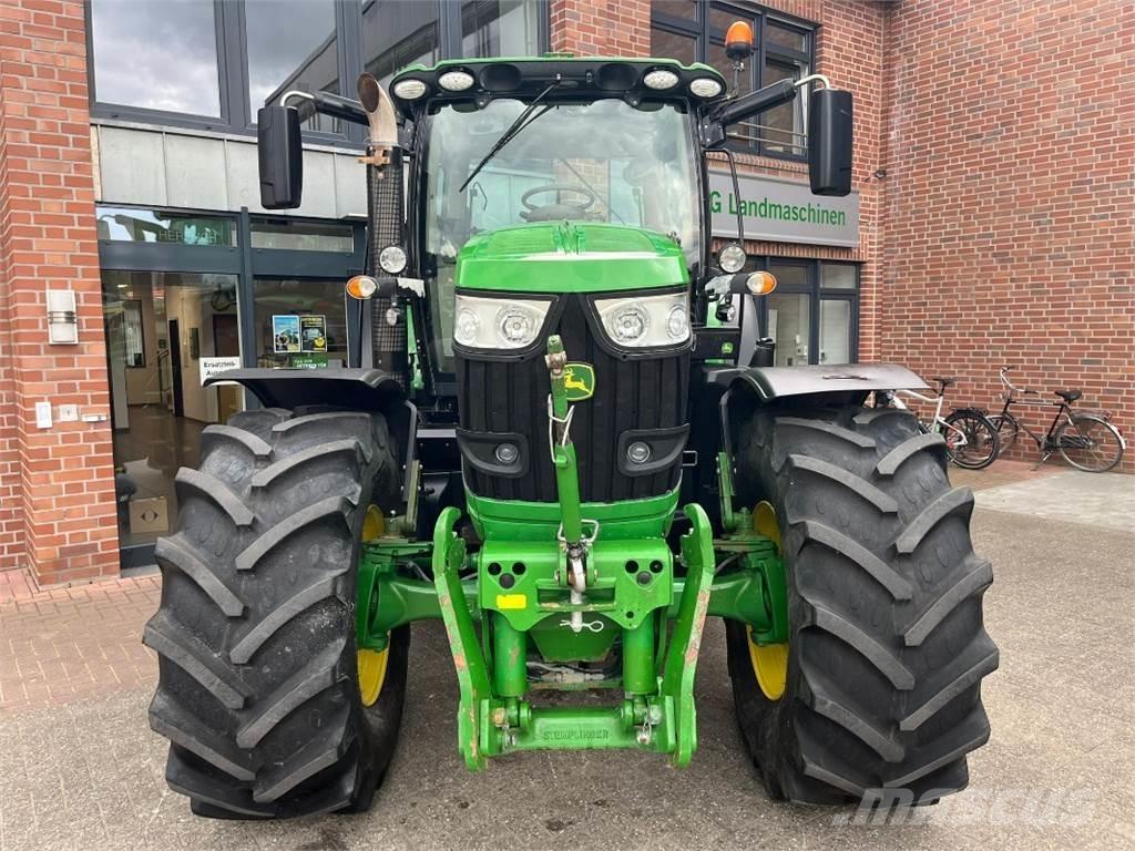 John Deere 6210R Traktoren