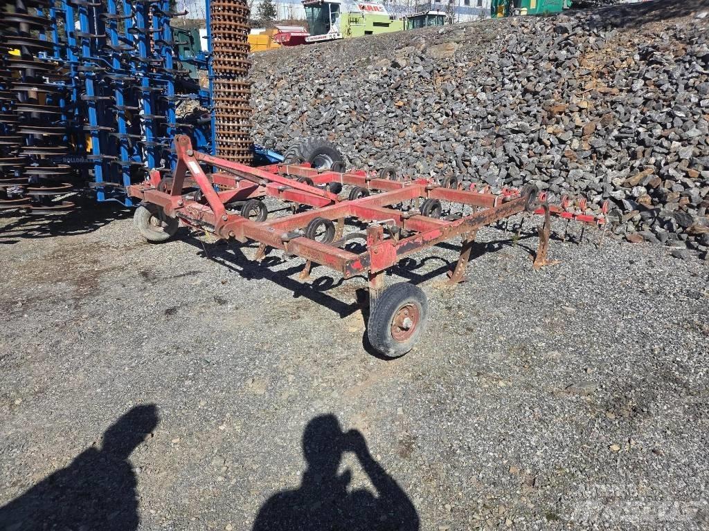 Väderstad Cultivator Grubber