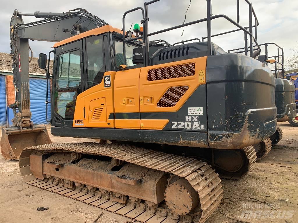 Hyundai HX220A L Raupenbagger