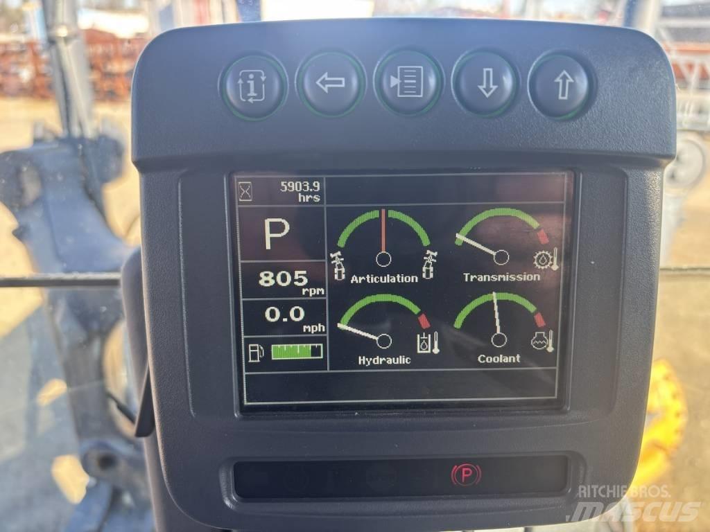 DEERE 872G Grader