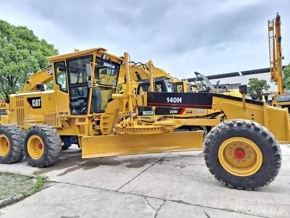CAT 140H Grader