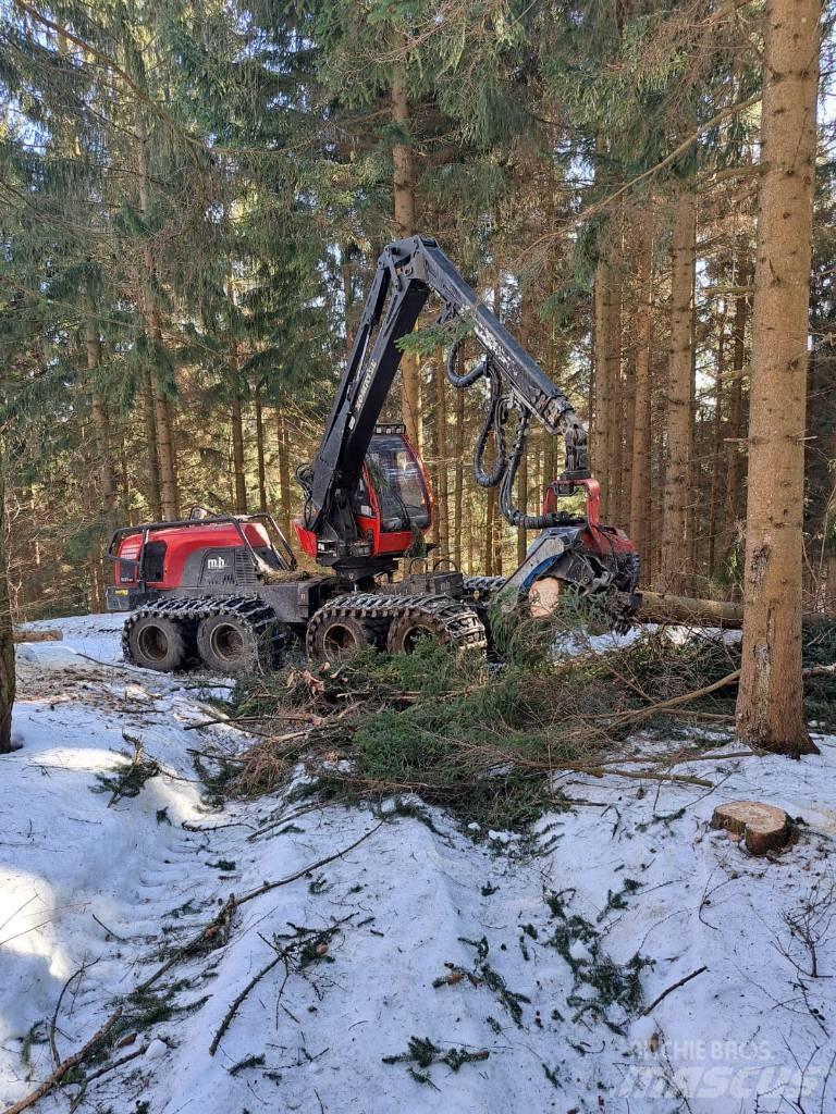 Komatsu 931 XC Harvester