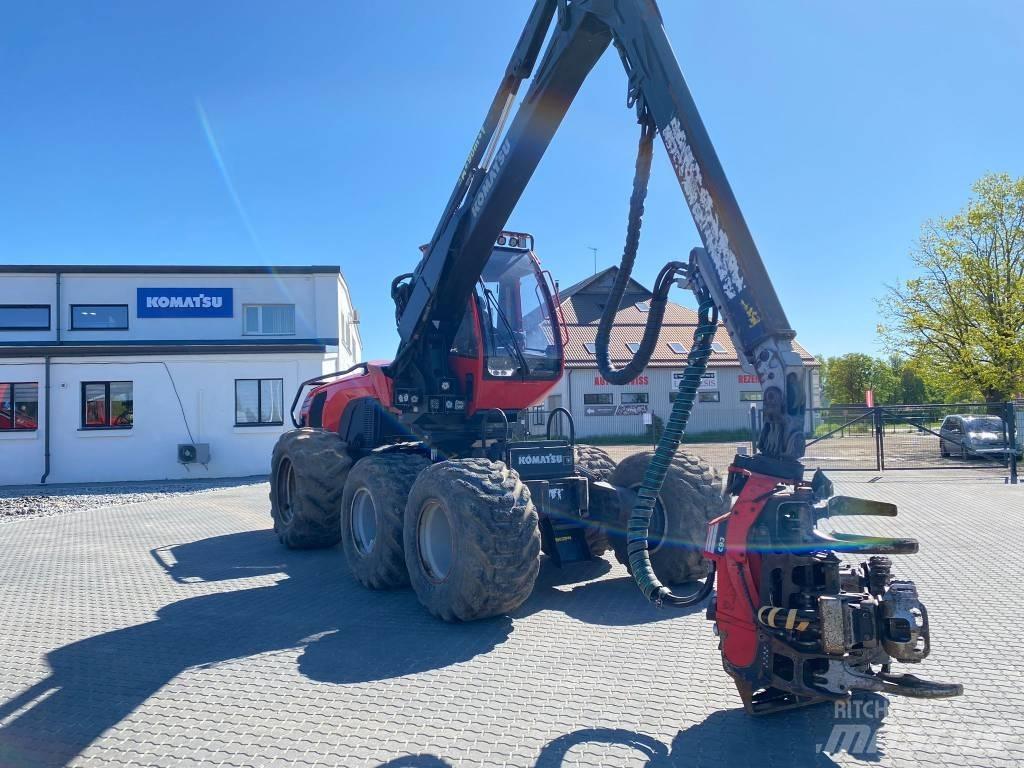 Komatsu 911 Harvester
