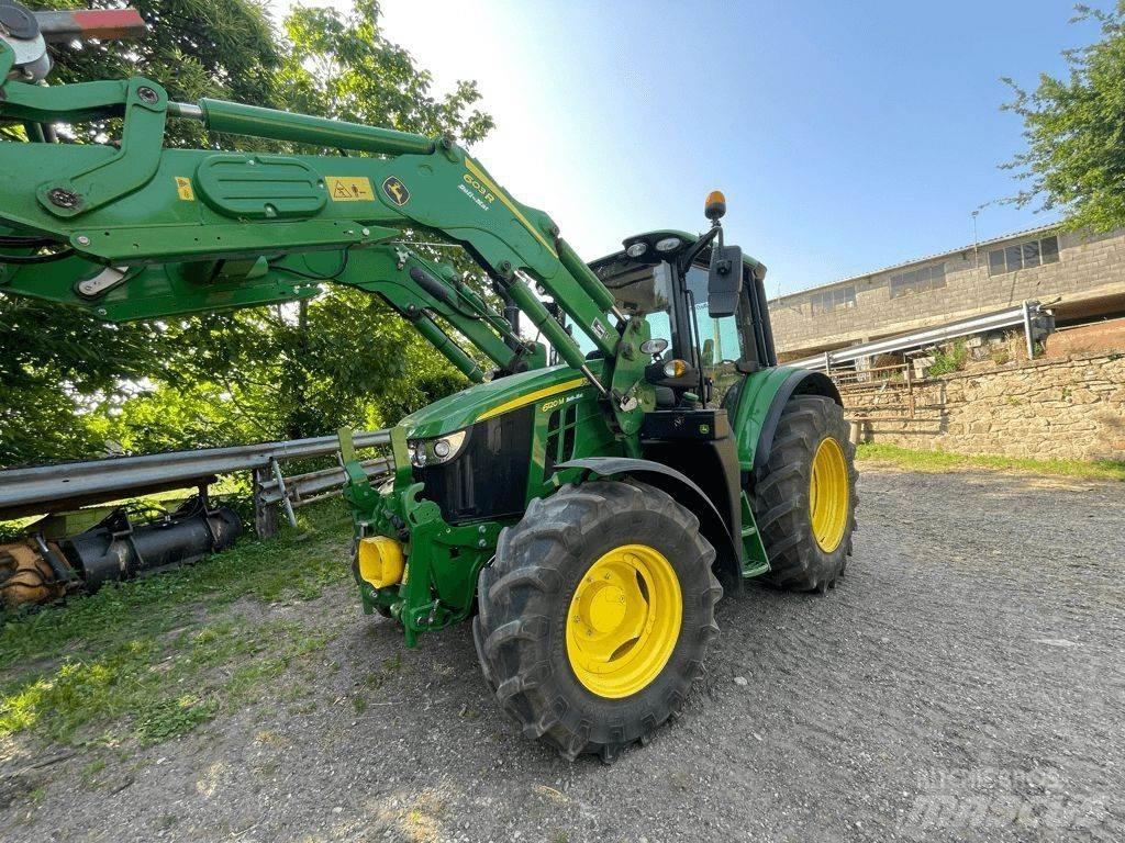 John Deere 6120 M Traktoren