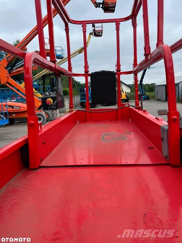 Haulotte Compact 10 Scheren-Arbeitsbühnen