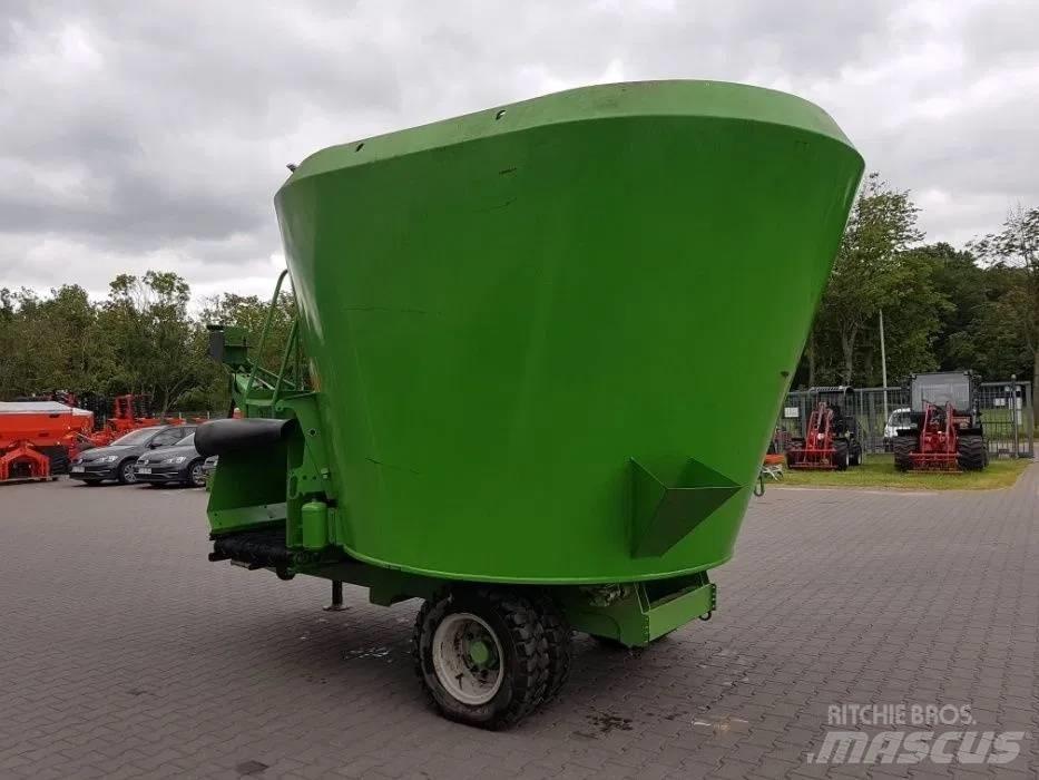  Farezin 13 m 3 Weitere Viehgeräte