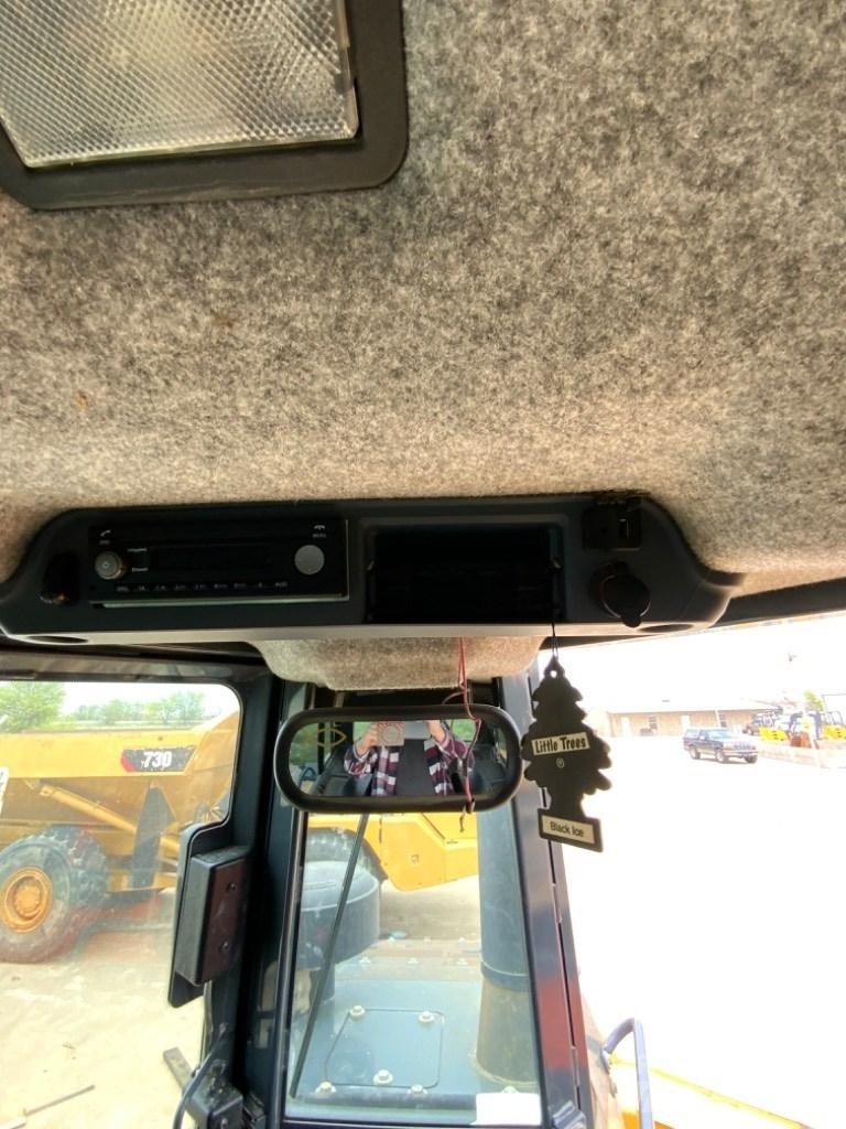 DEERE 750K Bulldozer