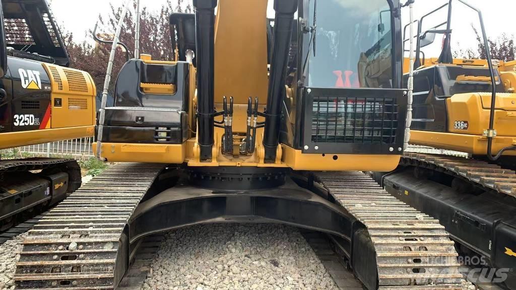 CAT 324 D L Raupenbagger