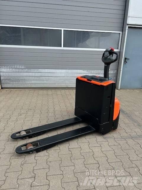 Toyota LWE160 Niedergabelstapler