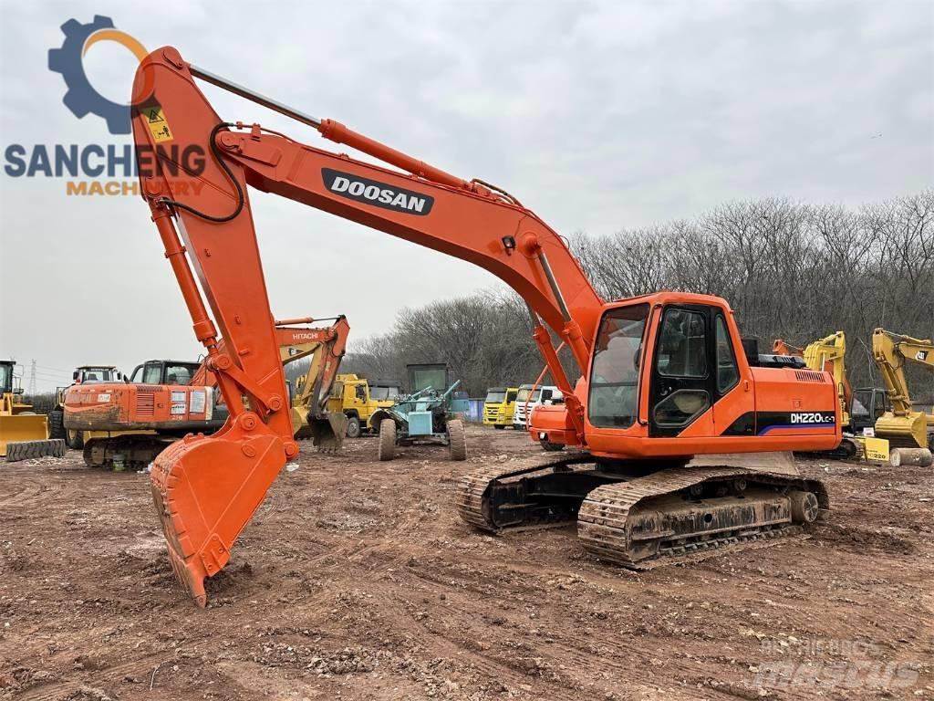 Doosan DH 220 Raupenbagger