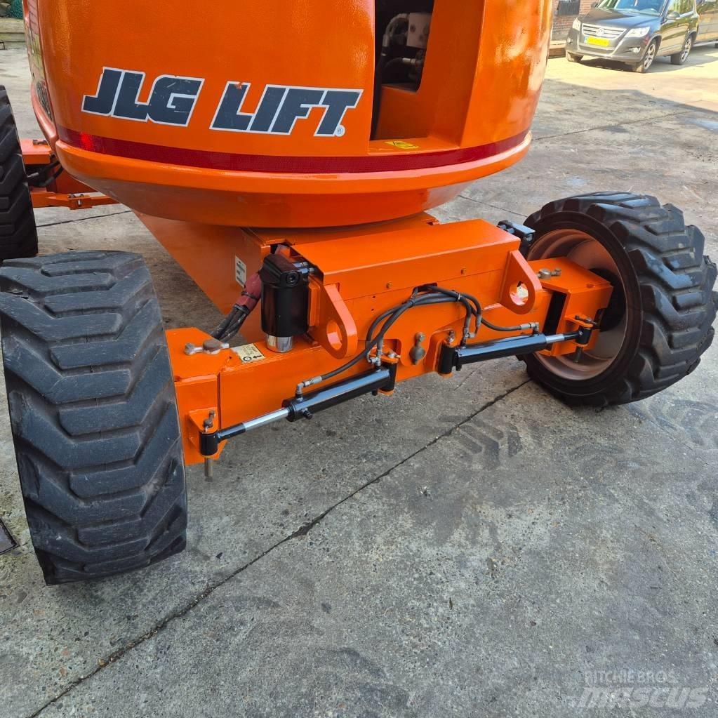 JLG 600 AJ Gelenkteleskoparbeitsbühnen