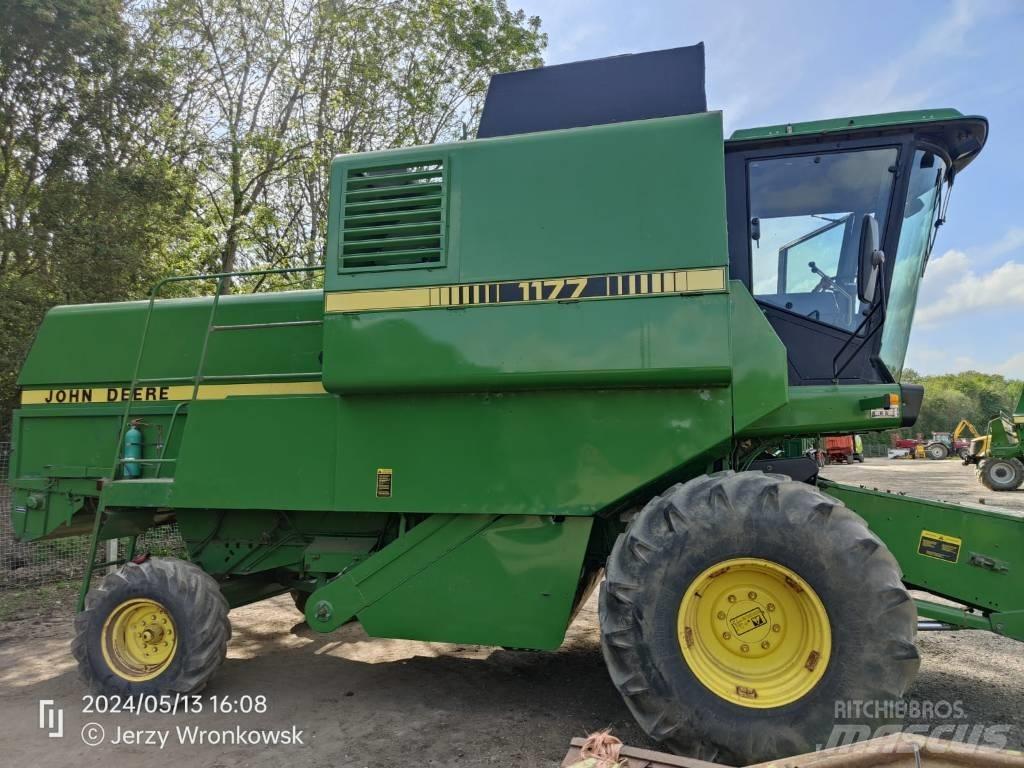 John Deere 1177 Mähdrescher
