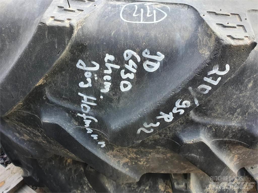 BKT 270/95R32 x2 Reifen