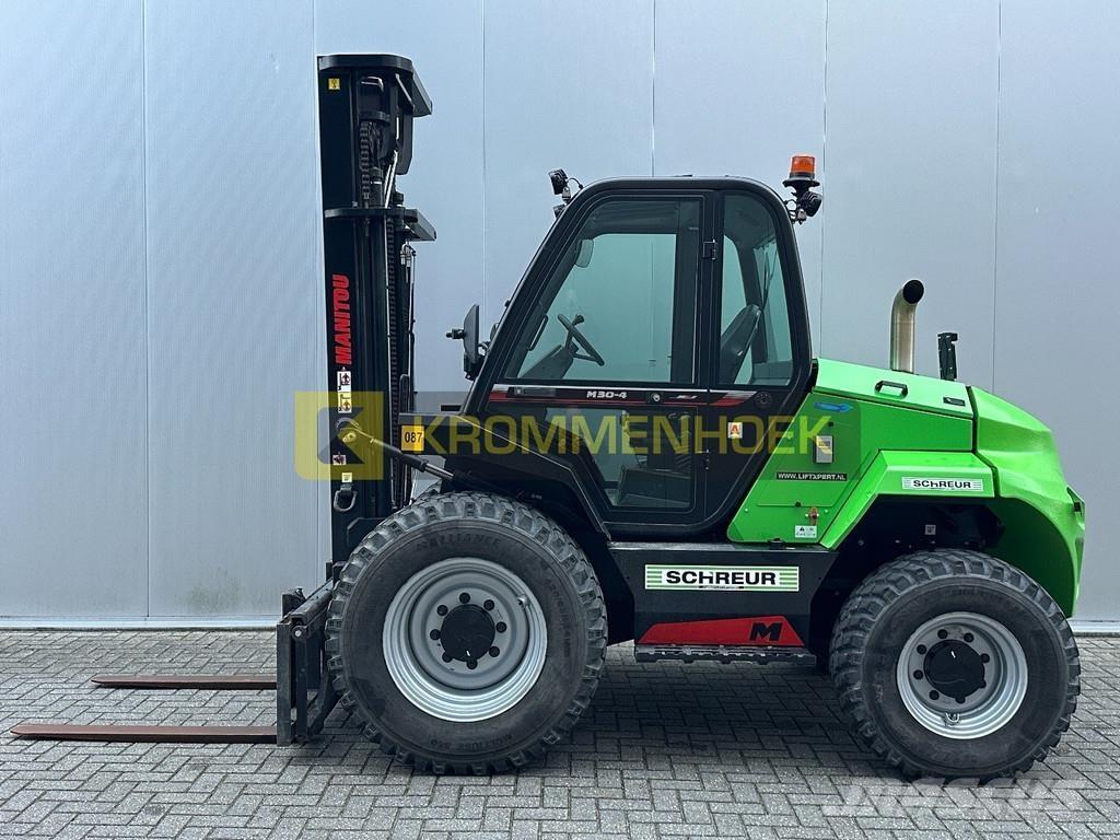Manitou M30-4 Geländestapler
