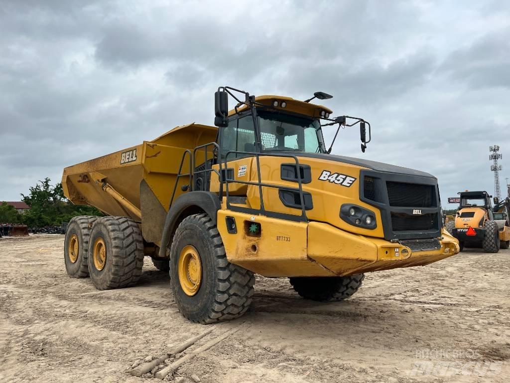 Bell B45E Dumper - Knickgelenk