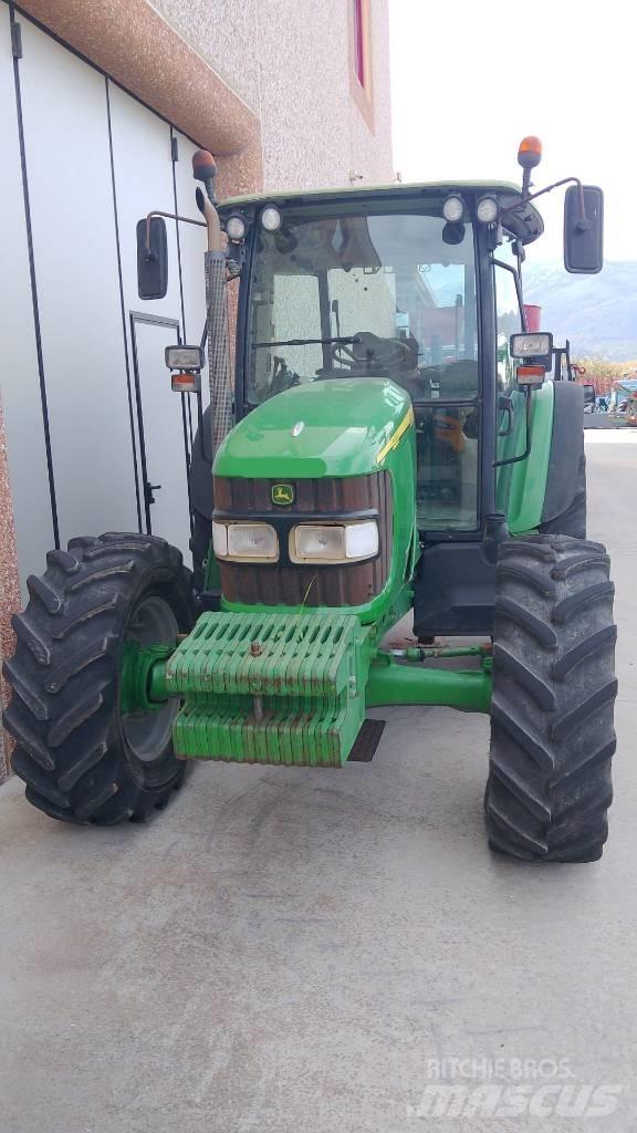 John Deere 5820 Traktoren