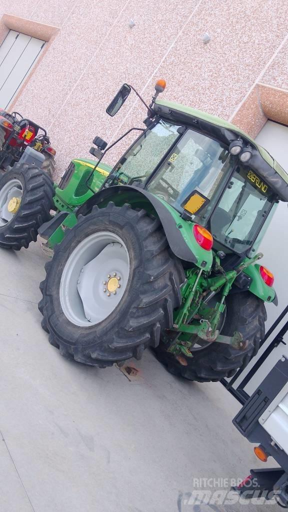John Deere 5820 Traktoren