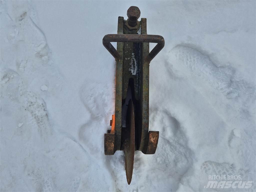  Asfalttileikkuri Schneidwerkzeuge