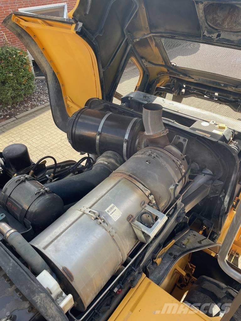 Volvo L220G Radlader