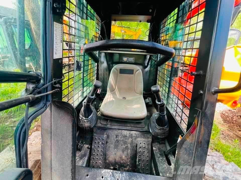 CAT 246B Minilader