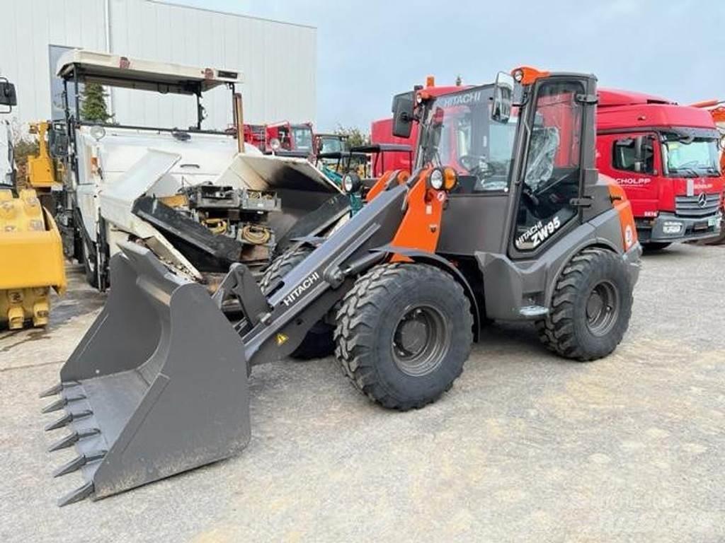 Hitachi ZW95-6C Radlader