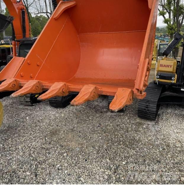 Hitachi ZX200 Raupenbagger