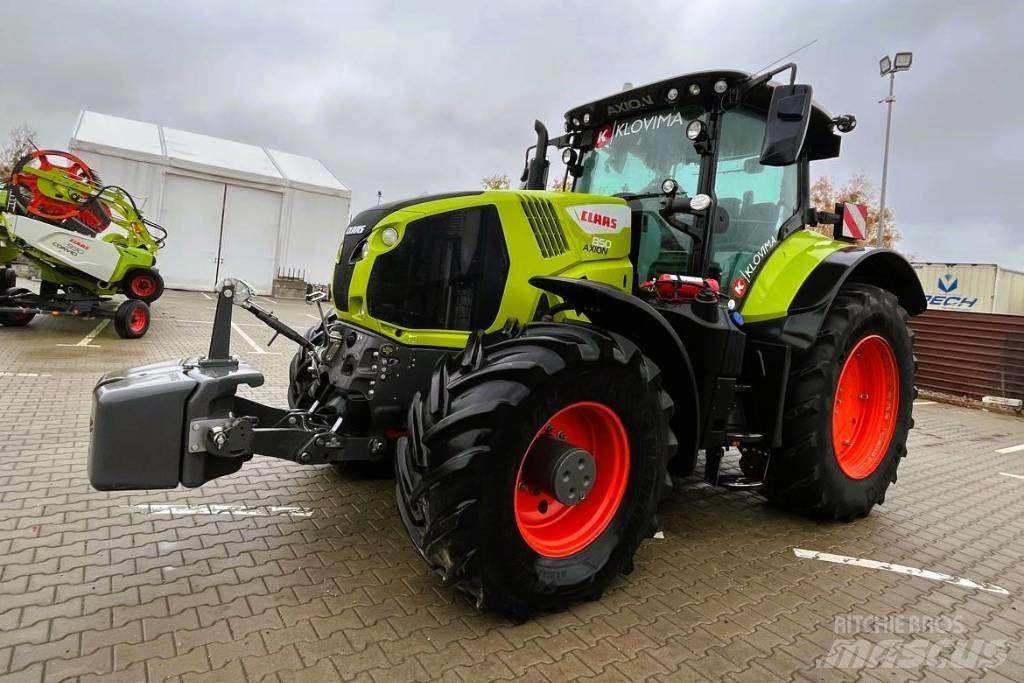 CLAAS Axion 850 Traktoren