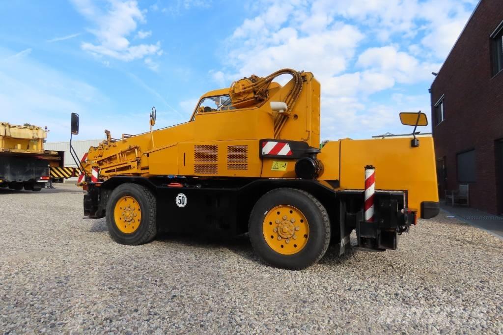 Kobelco RK 70 M2 Ruwterrein kranen