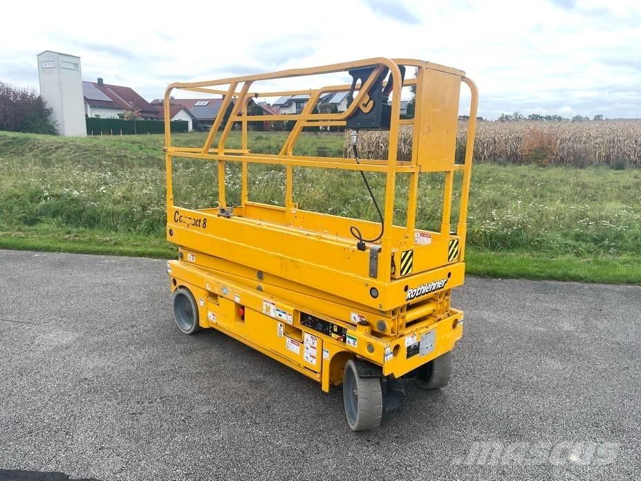 Haulotte Compact 8 Scheren-Arbeitsbühnen
