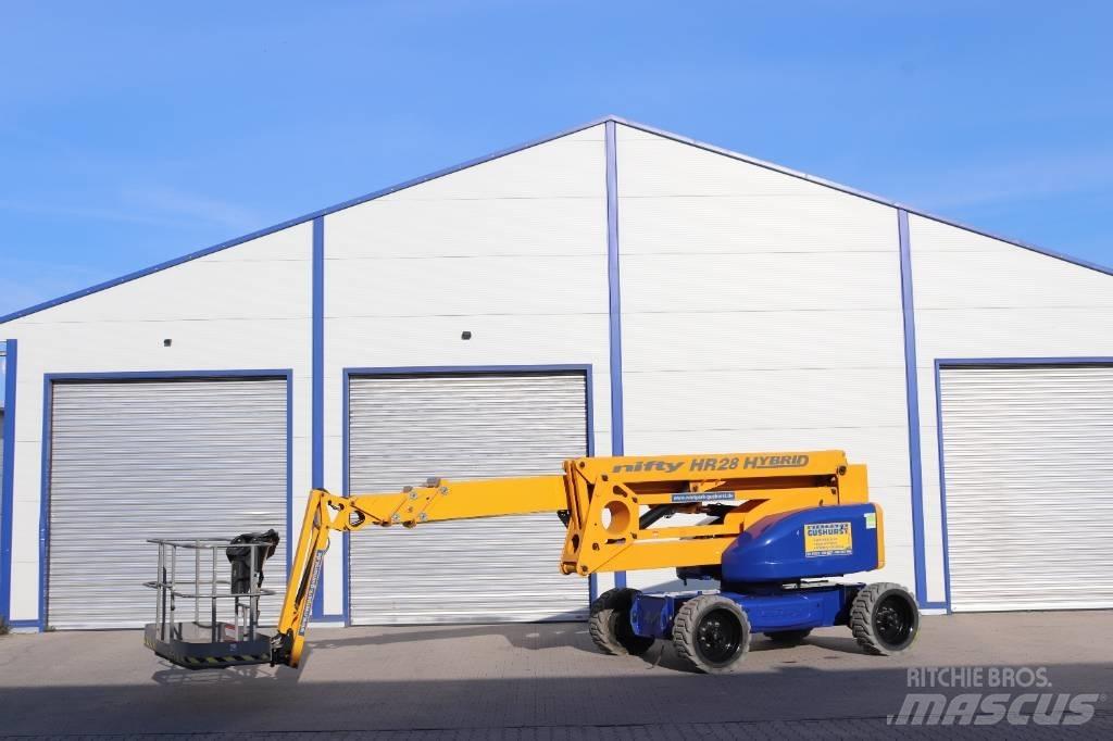 Niftylift HR28 Hy4x4 Gelenkteleskoparbeitsbühnen