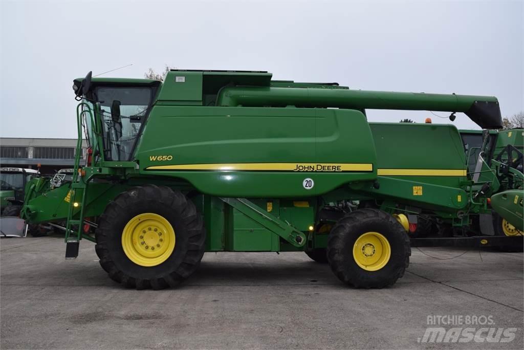 John Deere W 650 Mähdrescher
