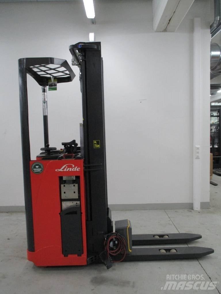 Linde L1600 TTFY Zelfrijdende stapelaars