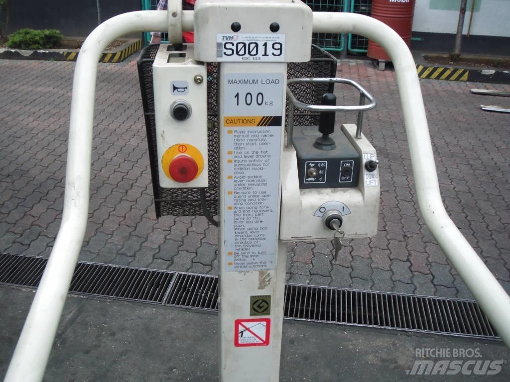 Aichi SX015      V-1650 Personenaufzüge