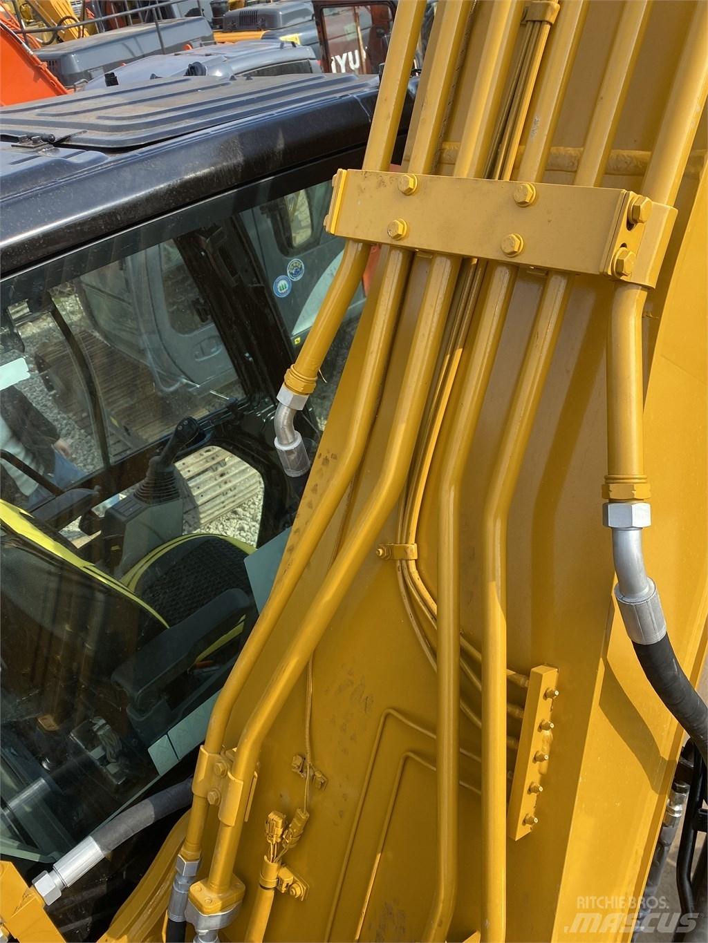 CAT 320 Raupenbagger