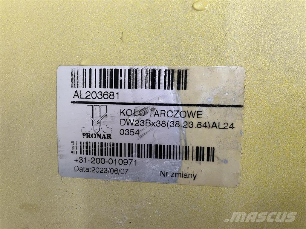 John Deere 23x38 Reifen