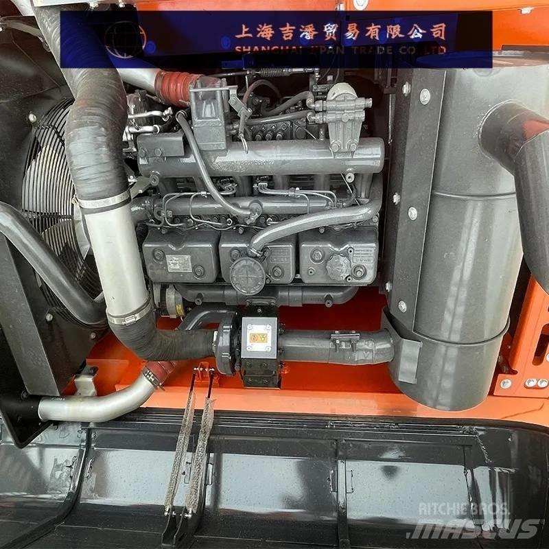 Doosan DX 225 Raupenbagger