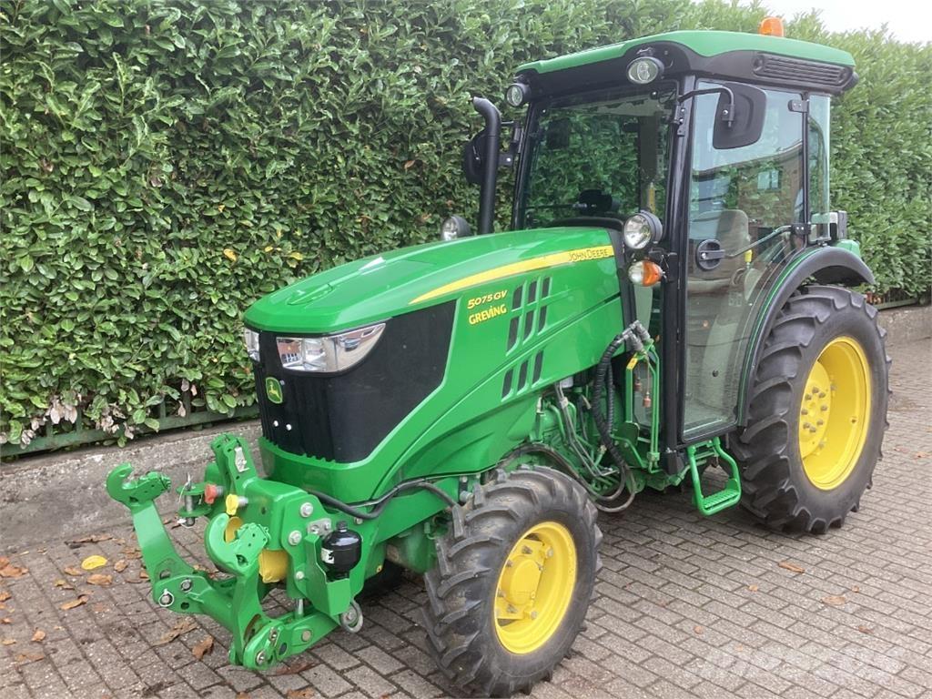 John Deere 5075GV Traktoren
